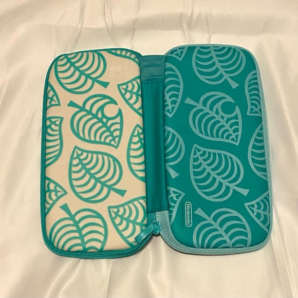 Brand New Animal Crossing Nintendo Switch Lite Case - Picture 4 of 6